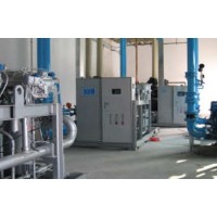 并聯(lián)螺桿制冷機(jī)組