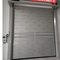 硬質(zhì)保溫快速門
